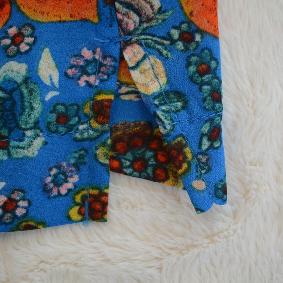 Short Sleeve Floral Blouse - Picture 7 of 7